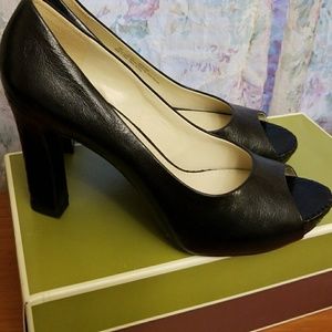 Naturalizer Blaine Black heels 8